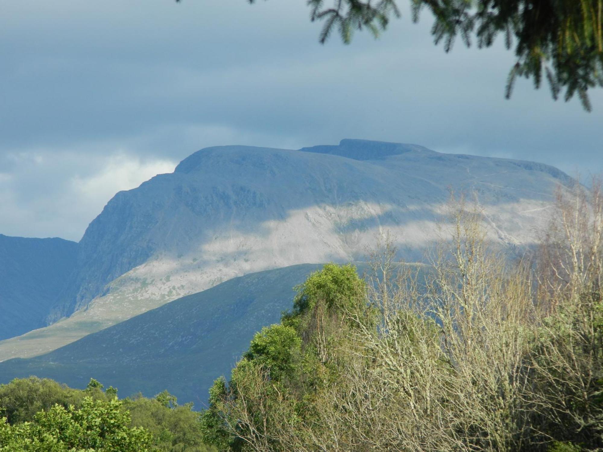 Tom Beag - Ben Nevis View Rooms Fort William Kültér fotó